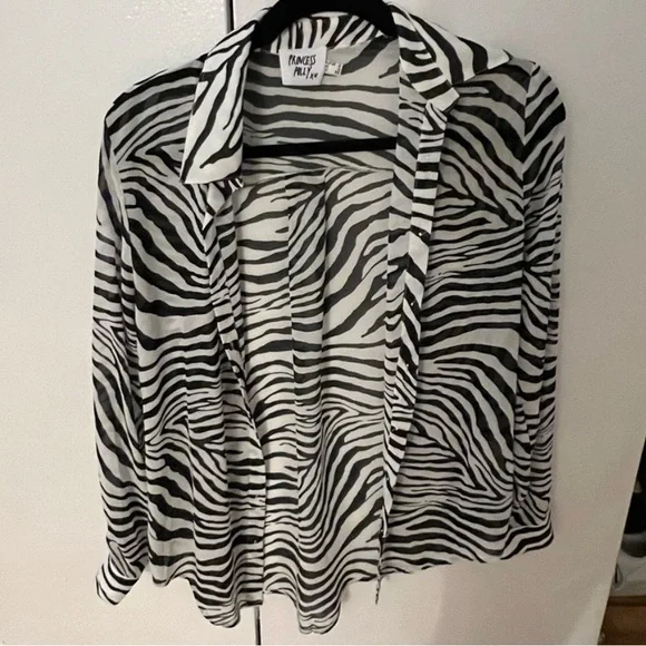 PRINCESS POLLY ZEBRA PRINT BUTTON DOWN. NEVER WORN. Size 0. - Picture 2 of 4
